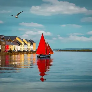 Holiday home The Herons Rest Townhouse, Galway